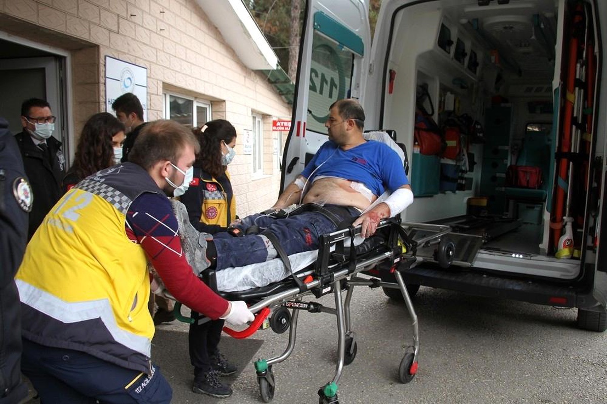 Çalışmak için gittiği hastane inşaatında defalarca bıçaklandı
