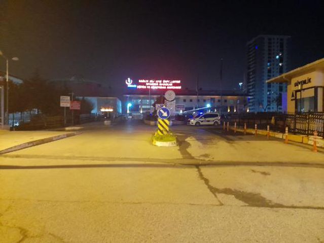 İSTANBUL-ESENLER'DE SİLAHLI KAVGA; 3 YARALI