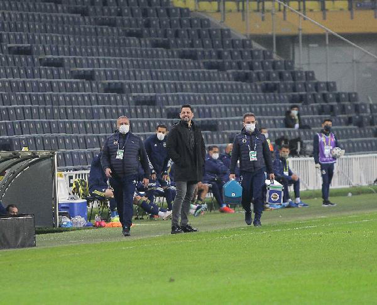 Son dakika haber! Fenerbahçe iç sahada kazanmayı unuttu, taraftar istifa çağrısında bulundu