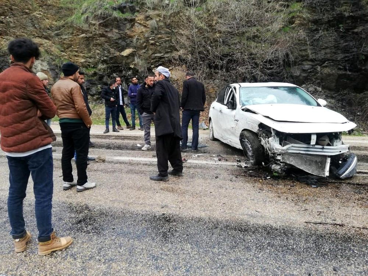 Freni boşalan otomobil şarampole yuvarlandı: 1 yaralı