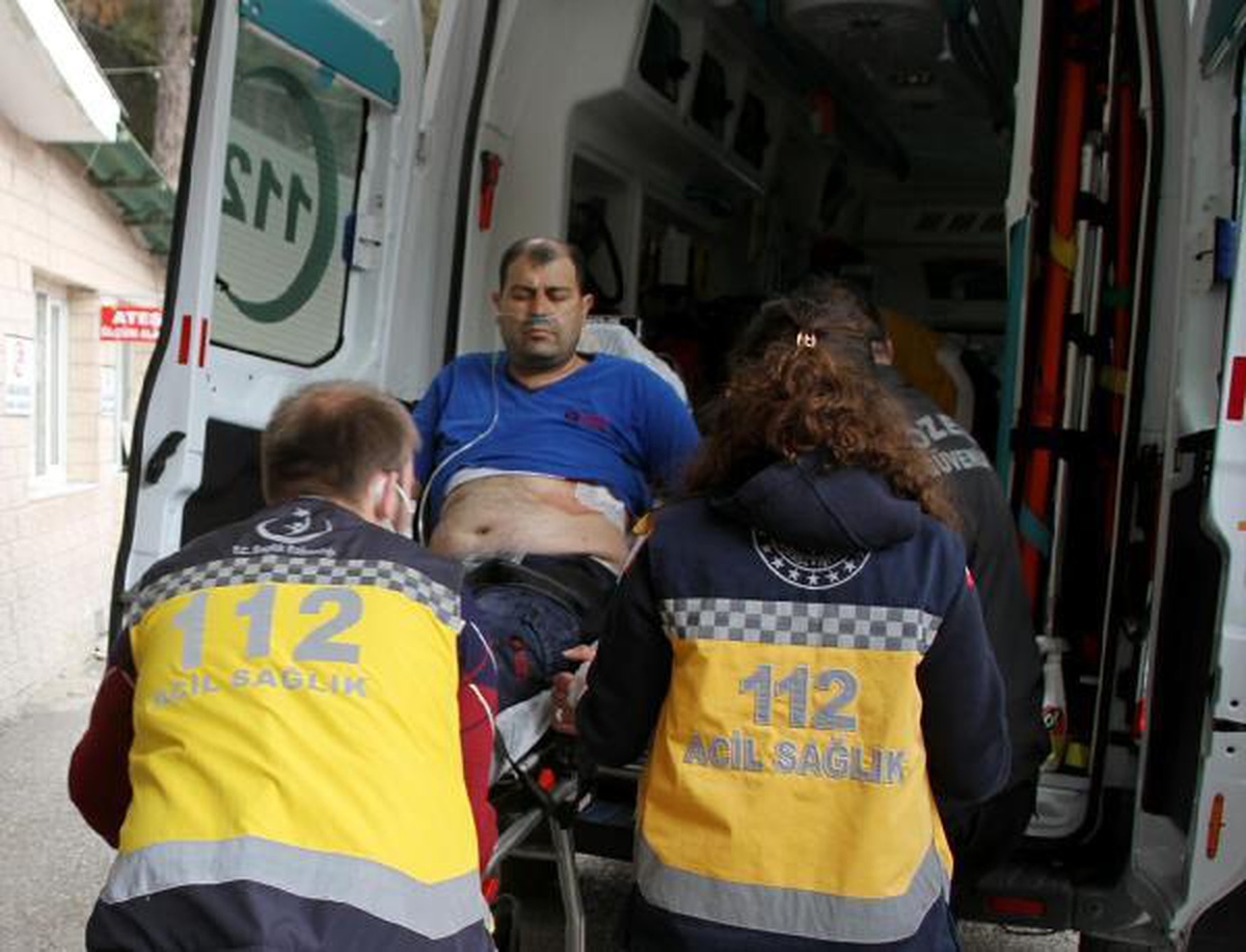 Son dakika: Hastane inşaatında 2 işçi arasında bıçaklı kavga: 1 yaralı