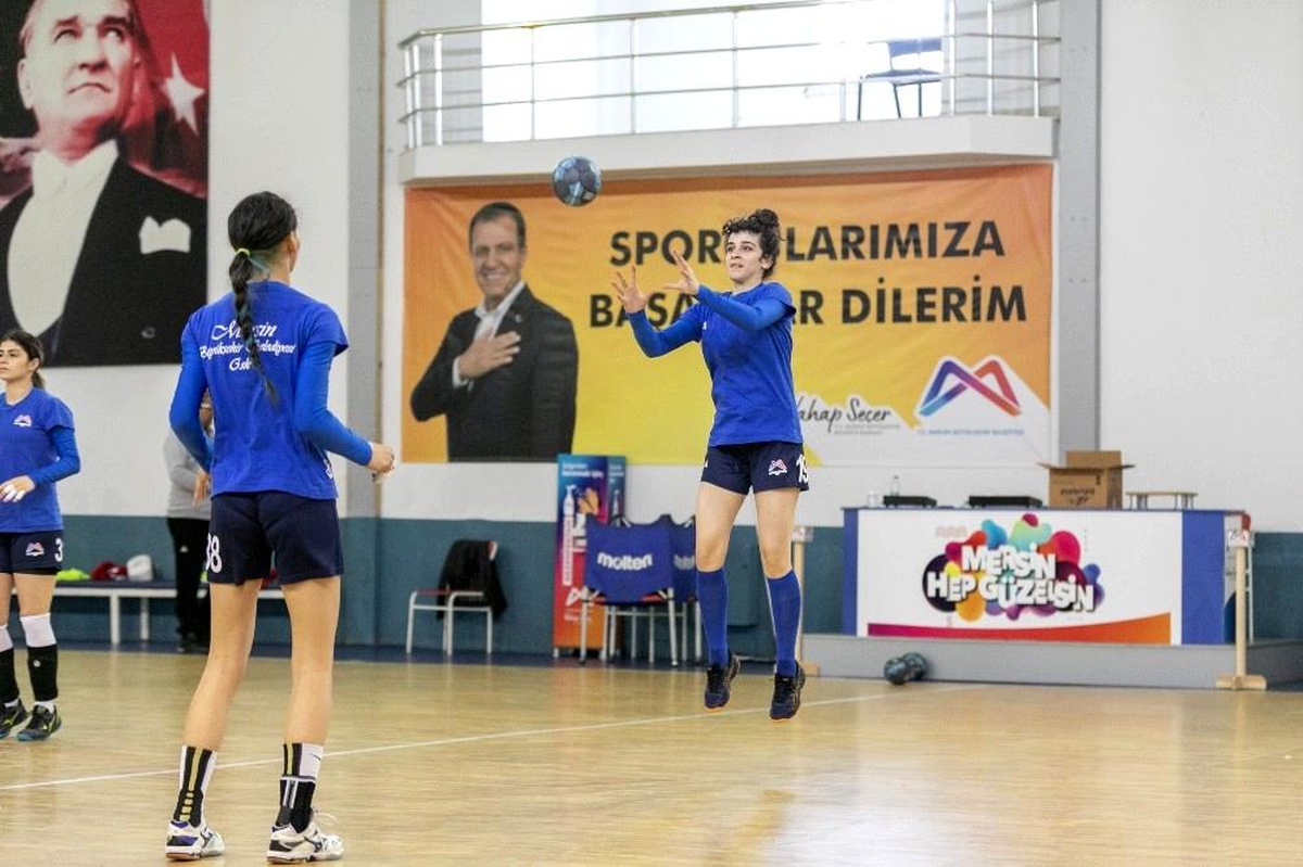 Mersin Büyükşehir Belediyesi Kadın Hentbol Takımında hedef şampiyonluk