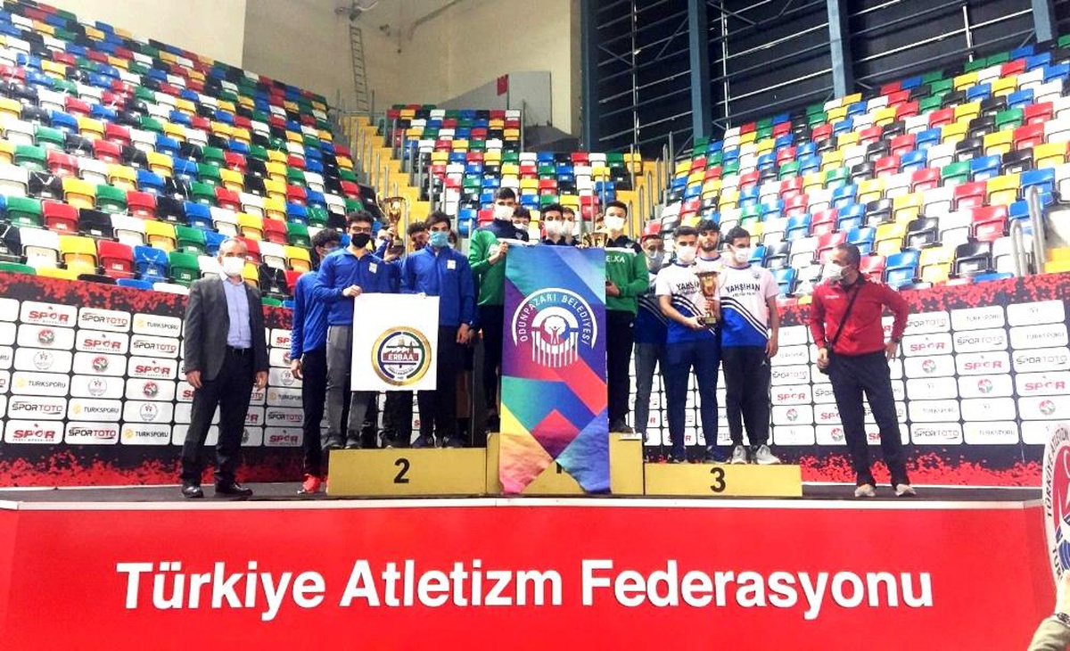 Odunpazarı Belediyesi Erkek Atletizm Takımı Türkiye Şampiyonu oldu