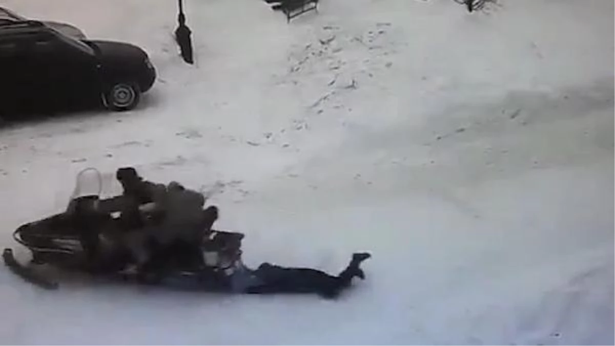 Rusya\'da kar aracı 11 yaşındaki çocuğu böyle biçti