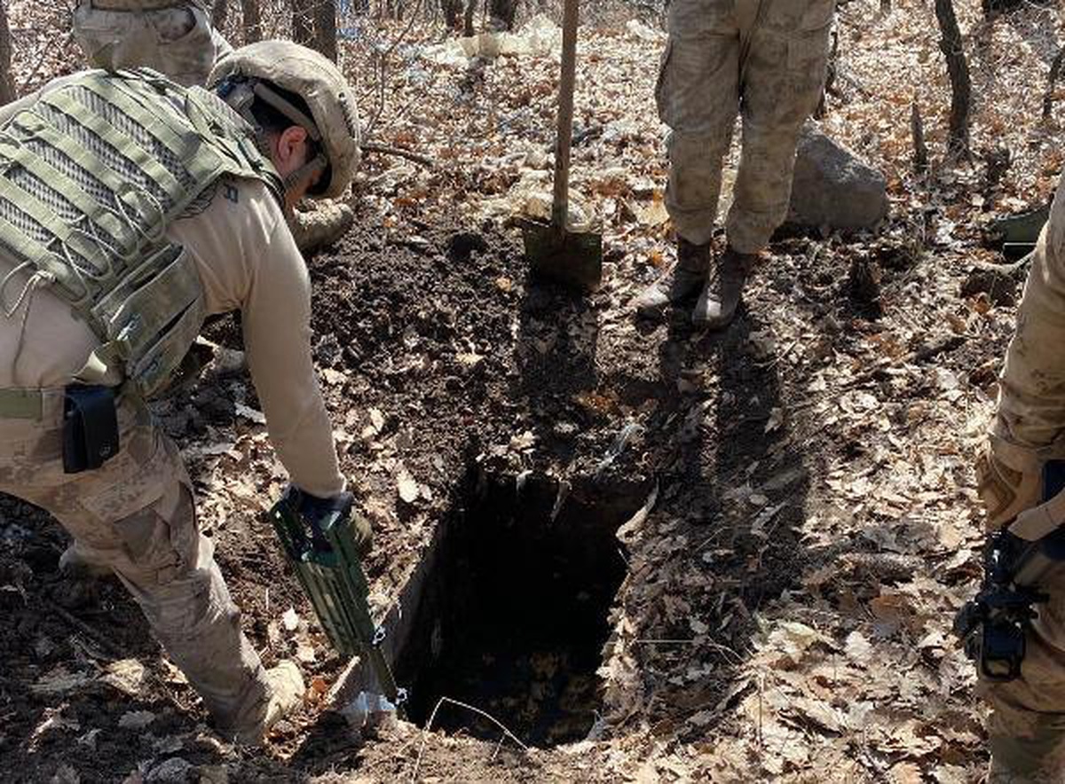 Tunceli\'de teröristlerin kullandığı 6 sığınak, kullanılamaz hale getirildi