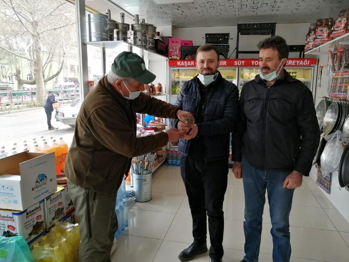 Kayseri\'de vatandaşların bulduğu yaralı ishak kuşu koruma altına alındı