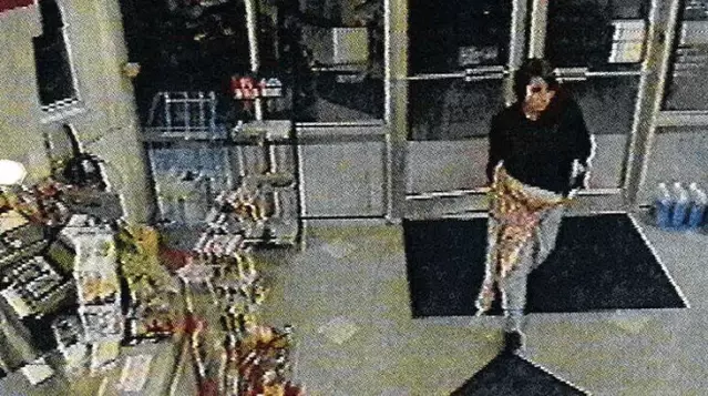 Bebeğini çöpe atıp ölüme sebep olan anne 23 yıl sonra yakalandı! Kadını DNA'sı ele verdi Bebeğini çöpe atıp ölüme sebep olan anne 23 yıl sonra yakalandı! Kadını DNA'sı ele verdi