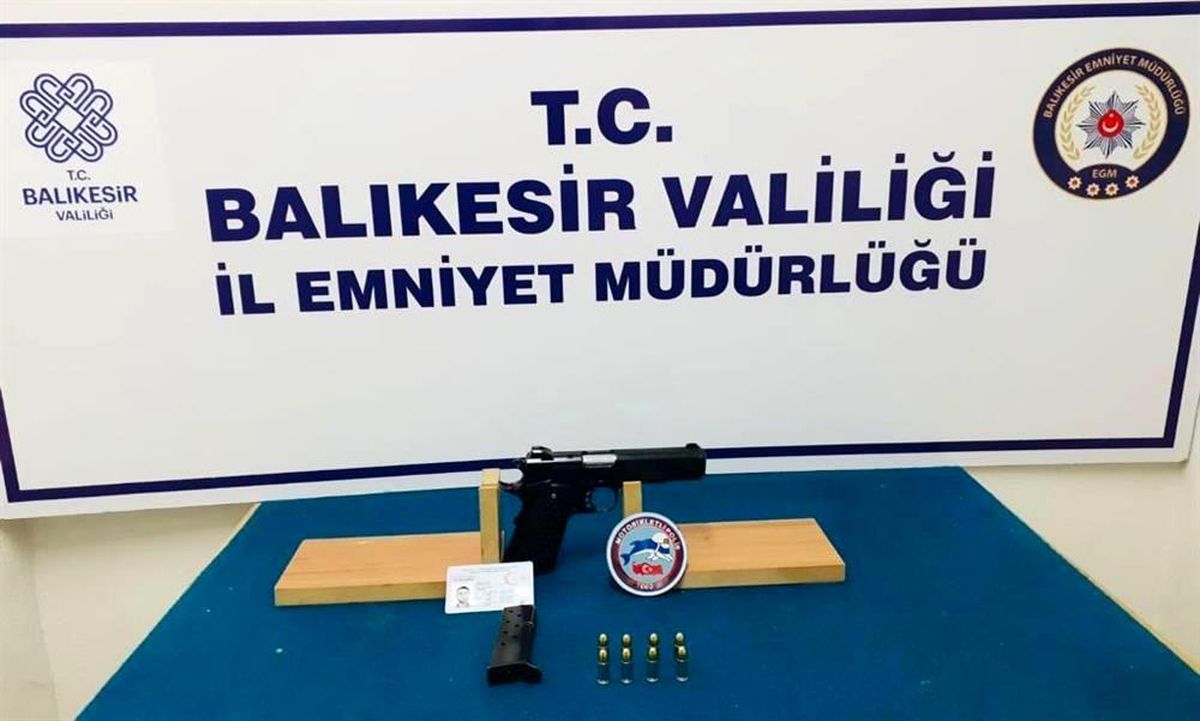 Balıkesir\'de polis 19 aranan şahsı yakaladı