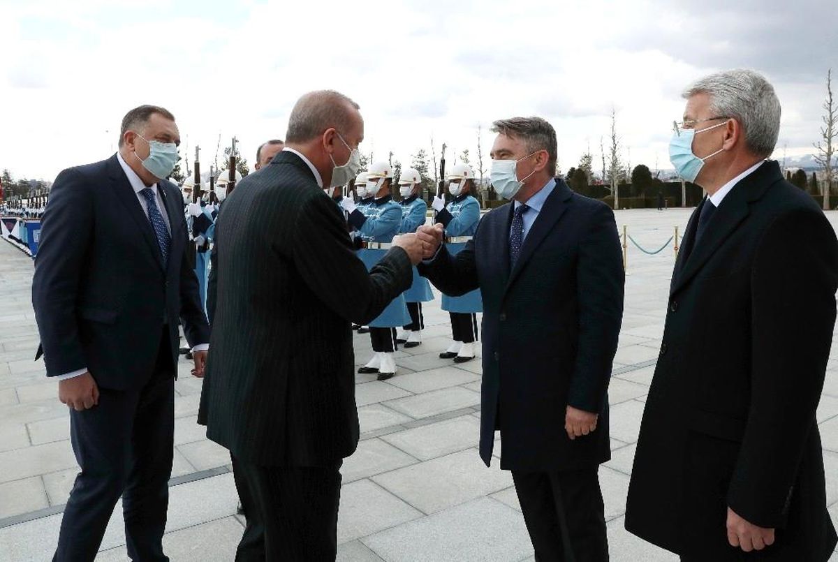 Son dakika: Cumhurbaşkanı Erdoğan, Bosna Hersek Devlet Başkanlığı Konseyi Başkanı Dodik onuruna yemek verdi