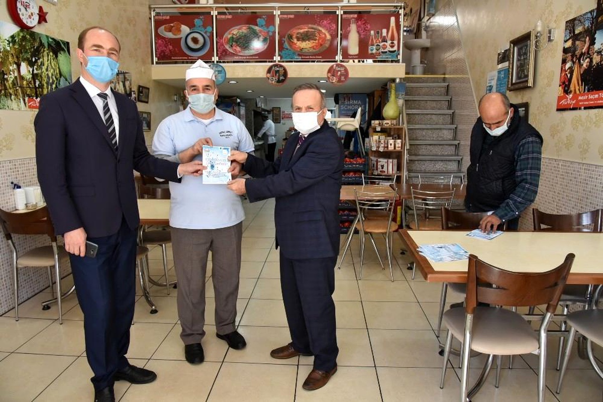 Esnafa \'Ekmeğine sahip çıkma\' rehberi dağıtılıyor