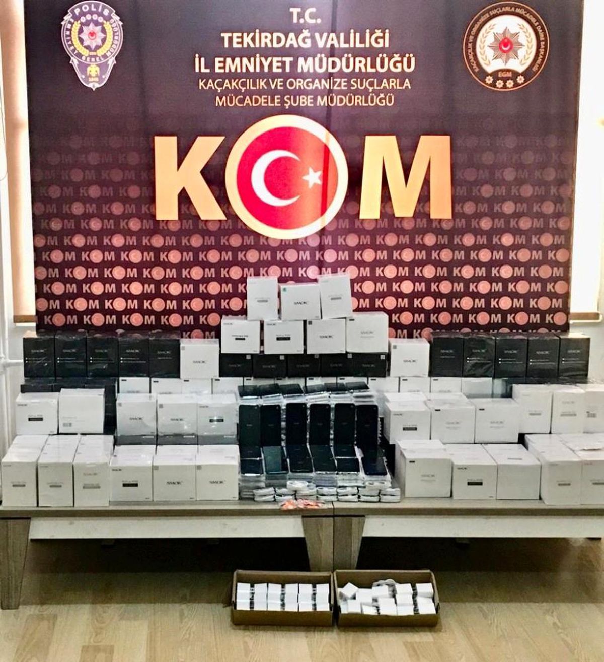 Son dakika: Eve operasyonda binlerce kaçak malzeme bulundu