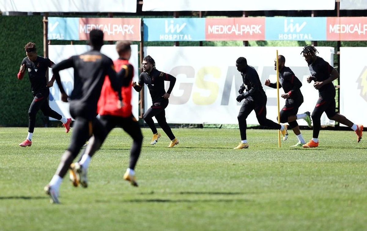 Galatasaray, Rizespor hazırlıklarını sürdürdü