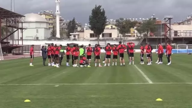 Hatayspor, iki haftalık arayı iyi değerlendirmek istiyor Hatayspor, iki haftalık arayı iyi değerlendirmek istiyor