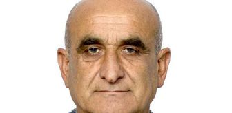 Kendisini garajında iple astı