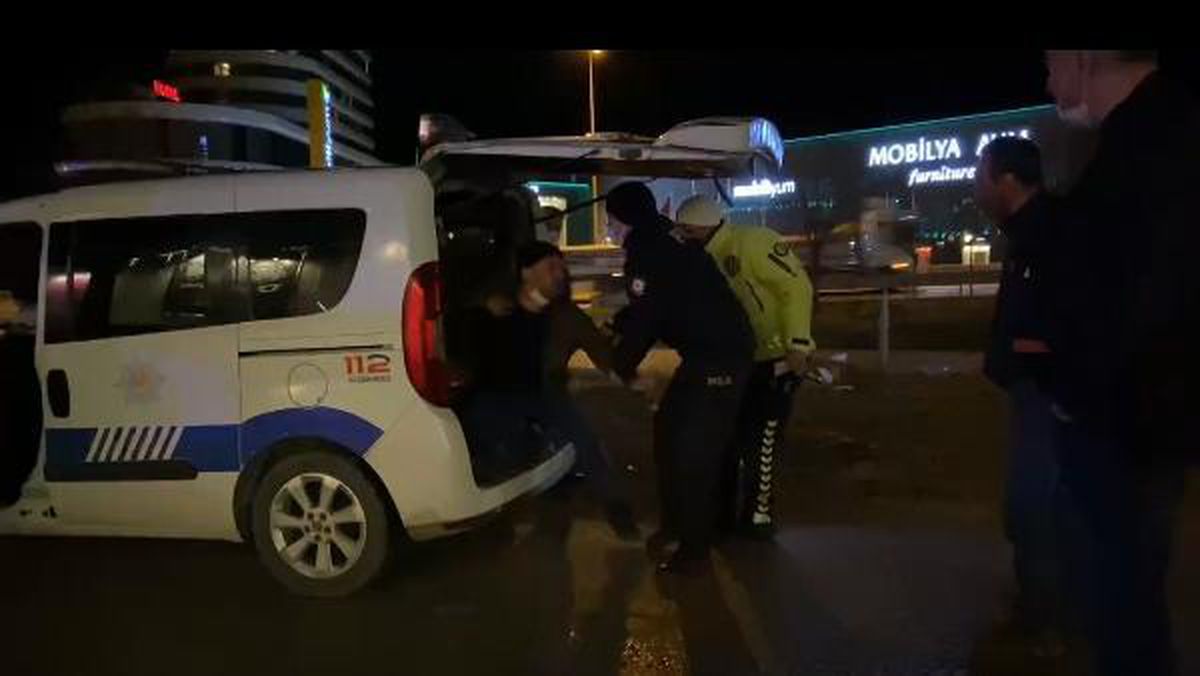 Kısıtlamada polisin \'dur\' ihtarına uymayan alkollü sürücü, kovalamaca sonucu yakalandı