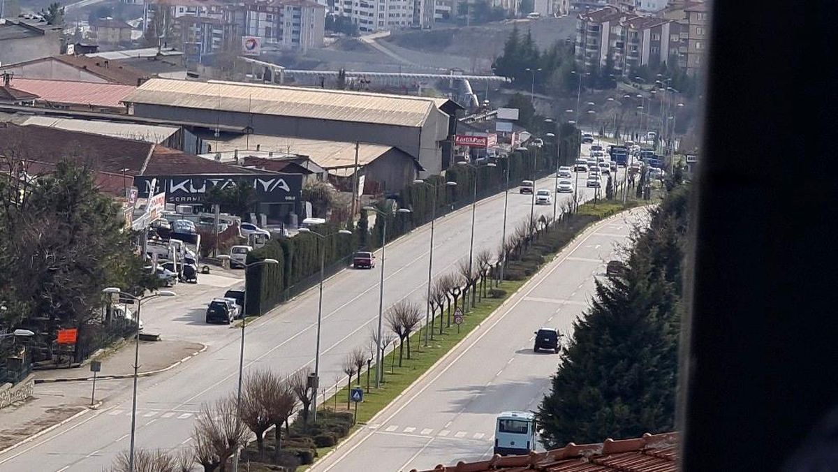 Ters yönde giden otomobil sürücüsüne bin 339 TL para cezası
