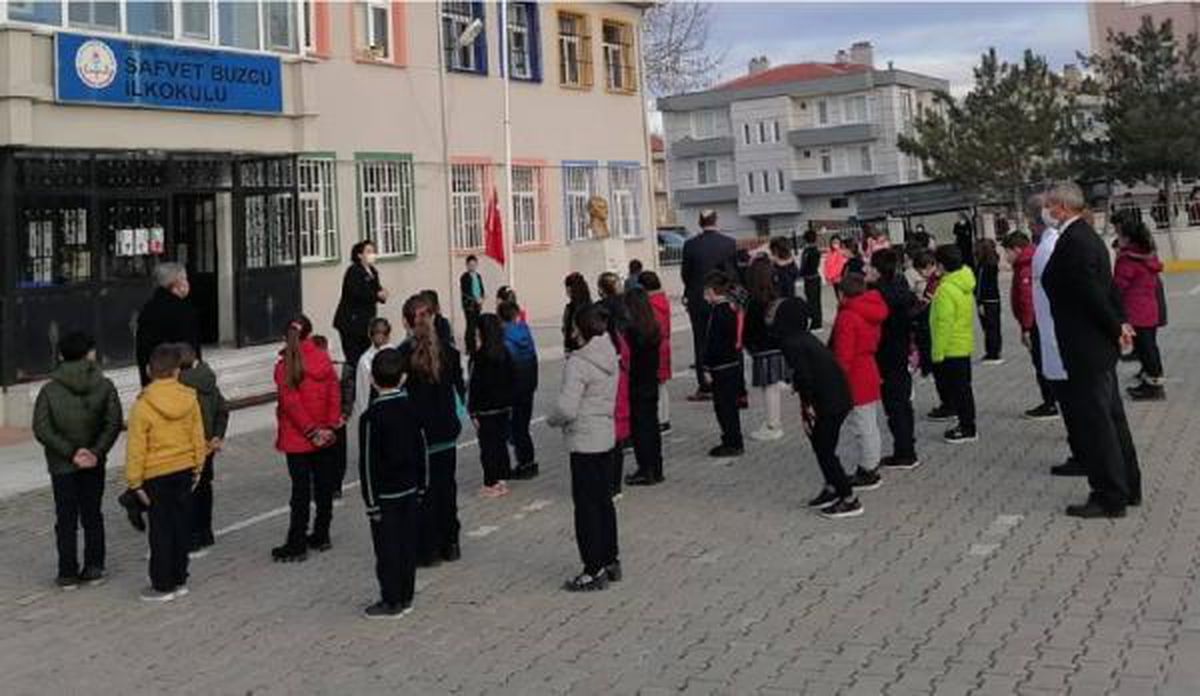 Uzunköprü\'de 2 okulda yüz yüze eğitime ara verildi
