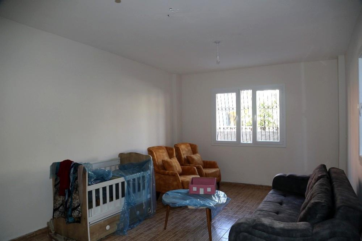Adana\'da evi yanan aileye tadilat desteği