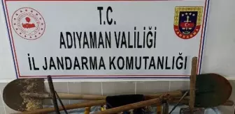 Besni'de kaçak kazıya 7 gözaltı