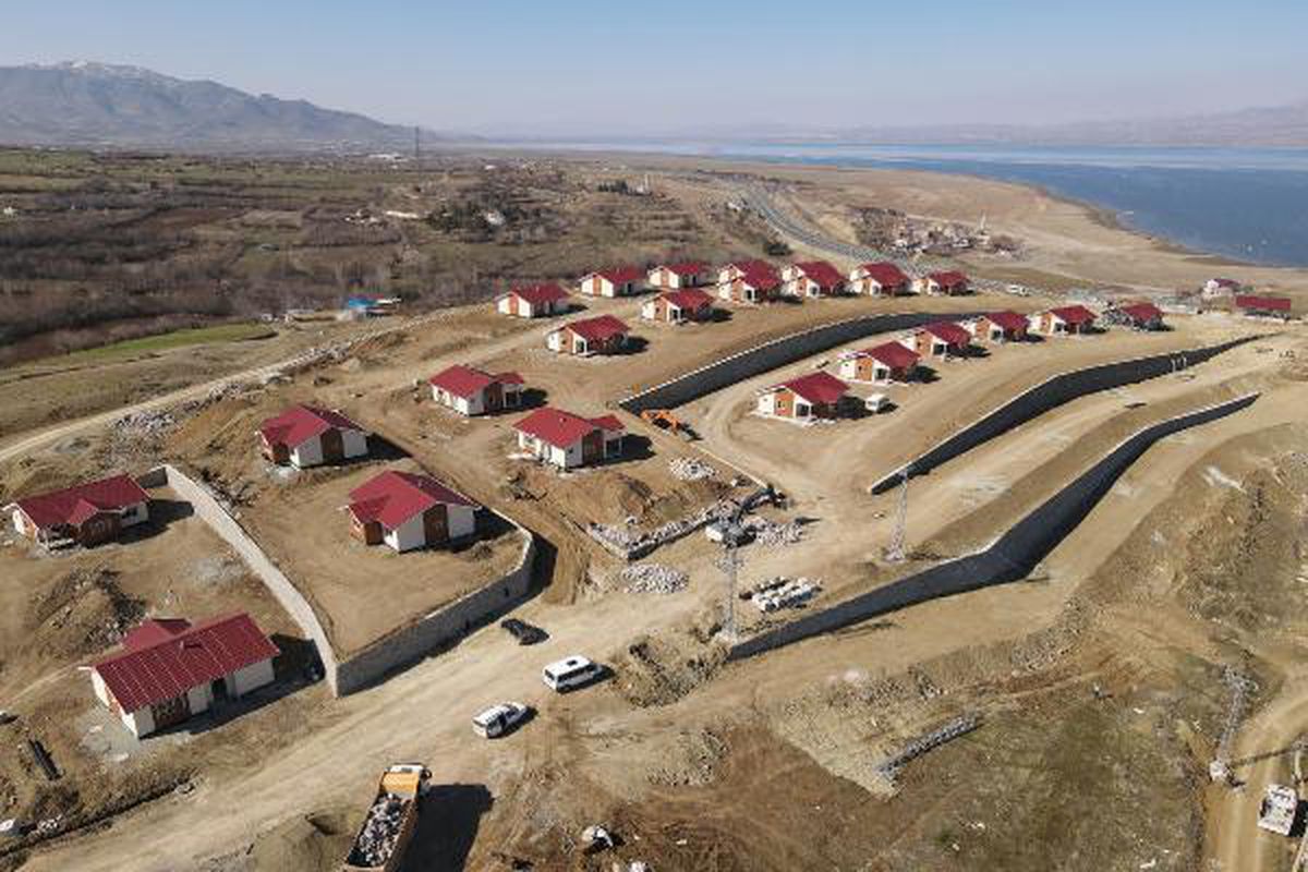Elazığ\'da depremzedeler, çelik konstrüksiyon konutlarına kavuşuyor