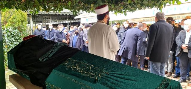 Gebze'de öldürülen avukat Ersin Arslan son yolculuğuna uğurlandı