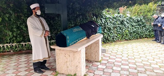 Gebze'de öldürülen avukat Ersin Arslan son yolculuğuna uğurlandı
