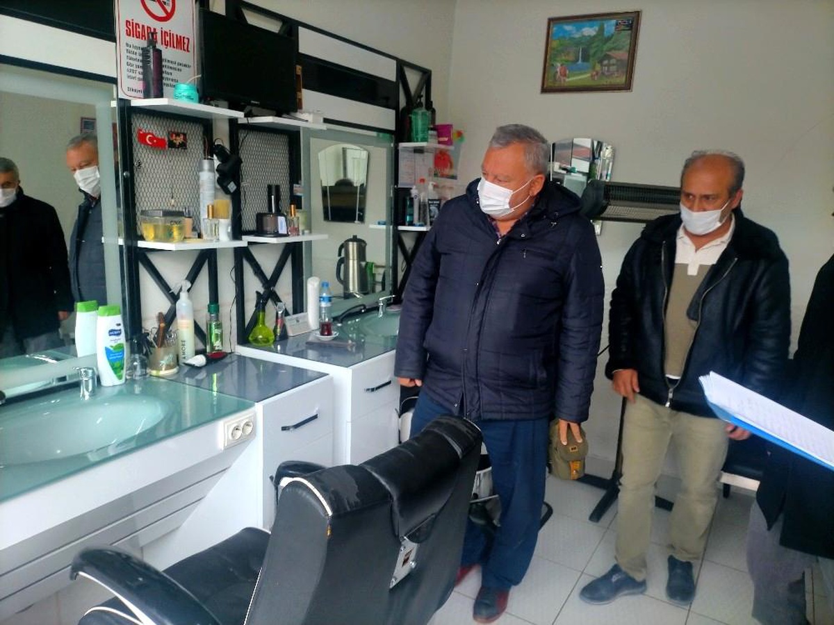Gölbaşı\'nda berberler ve kuaförler denetlendi