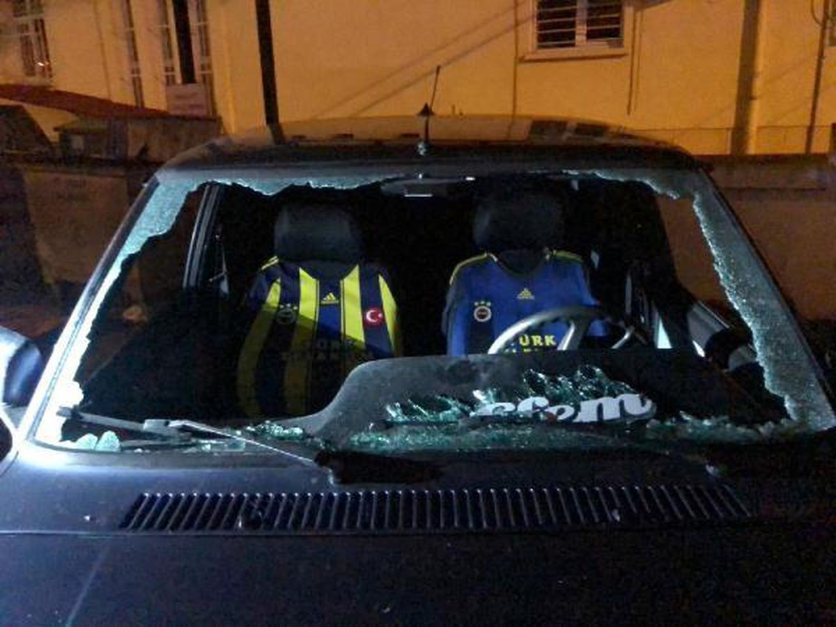 Husumetli 2 grup arasında silahlı kavga: 1\'i ağır 5 kişi yaralı