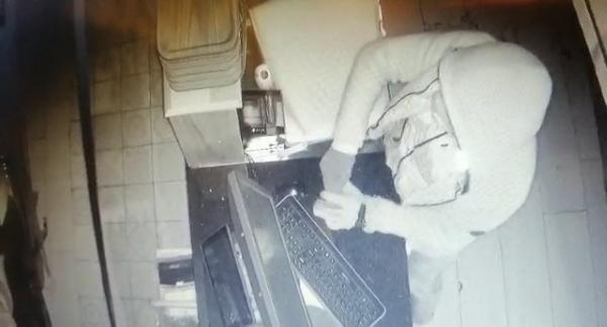 Kasayı açamadı sadaka kutusunu alıp kayıplara karıştı