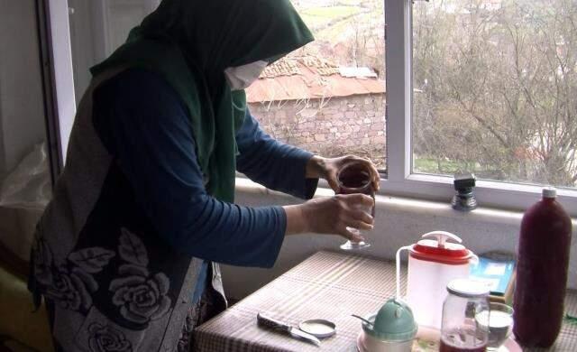 Kırmızı kentin mavi mahallesi! Bir yılda tek vaka dahi görülmedi, işin sırrı kızılcık hoşafında Kırmızı kentin mavi mahallesi! Bir yılda tek vaka dahi görülmedi, işin sırrı kızılcık hoşafında