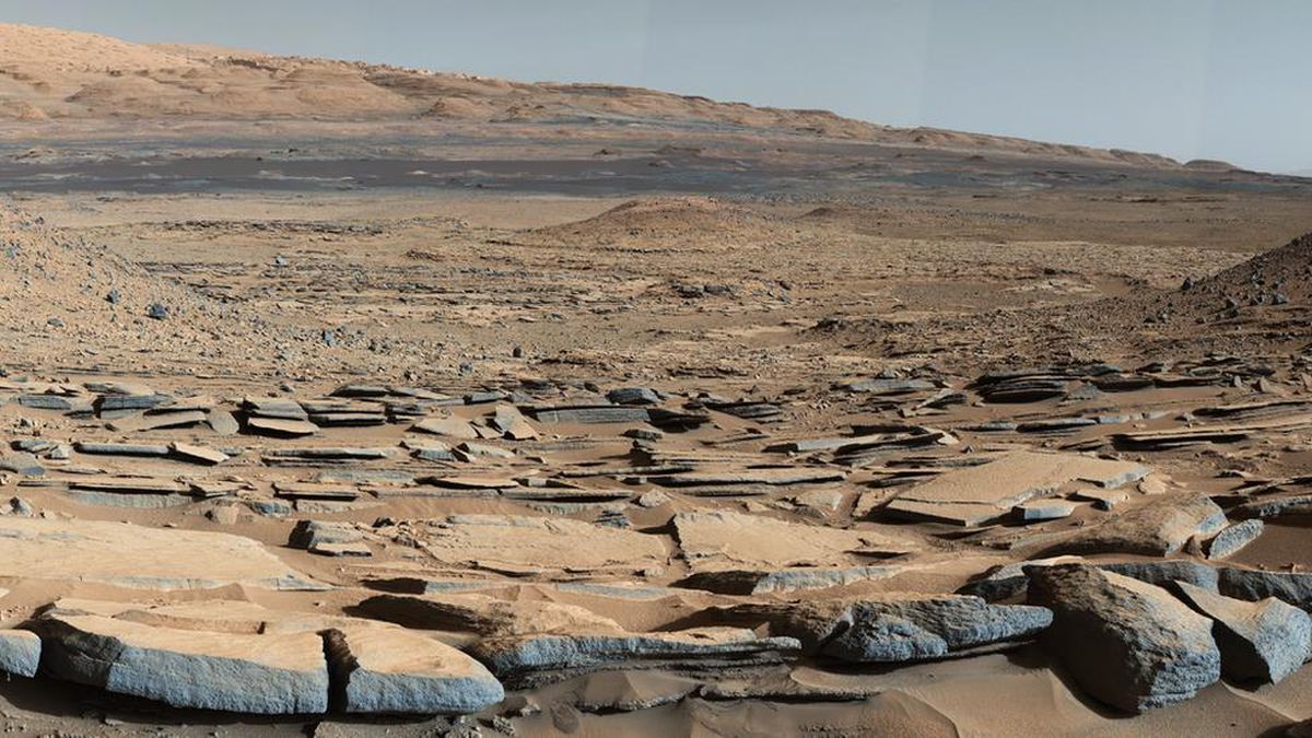Mars\'ın yüzeyinden kaybolan suyun kabuğunda sıkıştığı düşünülüyor