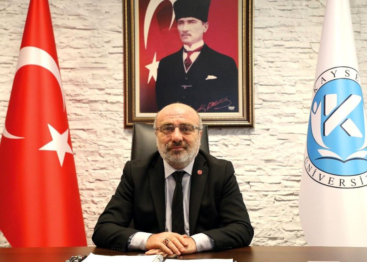 Son dakika gündem: Rektör Karamustafa: "18 Mart ölümsüz bir kahramanlık zaferidir"
