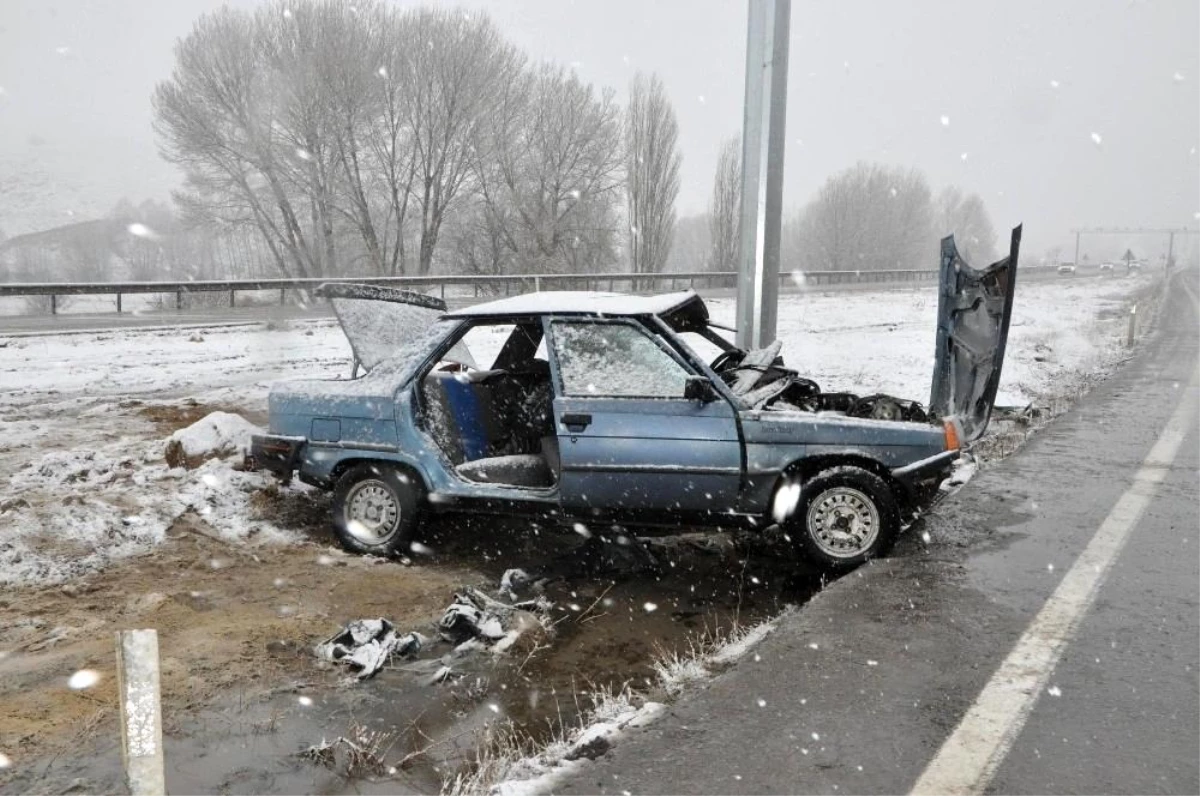 Son dakika haberleri | Sorgun\'da iki farklı trafik kazası: 1 ölü, 5\'i öğretmen 6 yaralı
