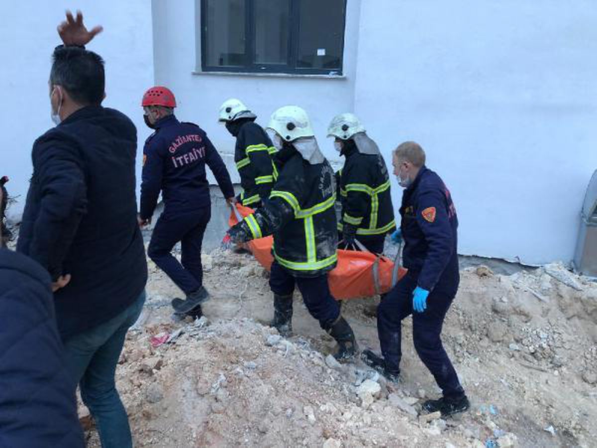 Son dakika haberleri! Toprak altında kalan inşaat işçisi öldü