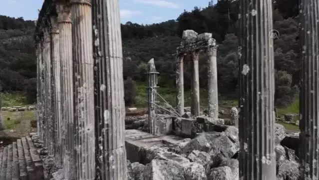 Zeus Tapınağı yapılan çalışmalarla eski ihtişamına kavuşturulacak