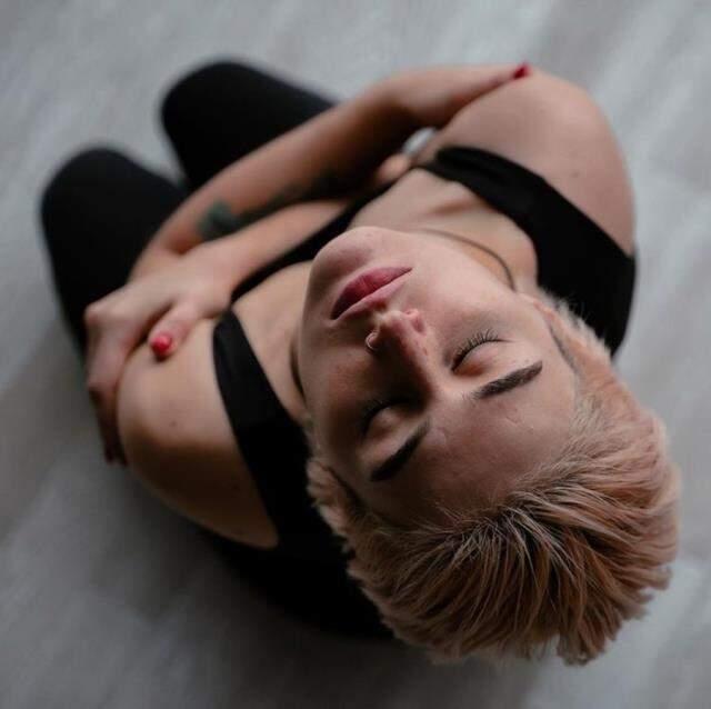 2 çocuk annesi Rus kadının dövme ve piercingleri olduğu için anneliğe uygun olmadığına karar verildi 2 çocuk annesi Rus kadının dövme ve piercingleri olduğu için anneliğe uygun olmadığına karar verildi