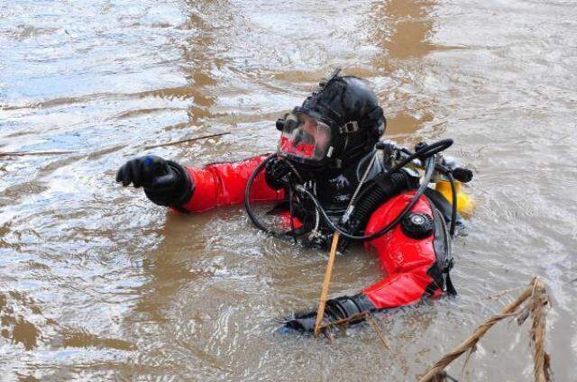 76 yaşındaki yaşlı adamın cansız bedeni nehir kenarında bulundu