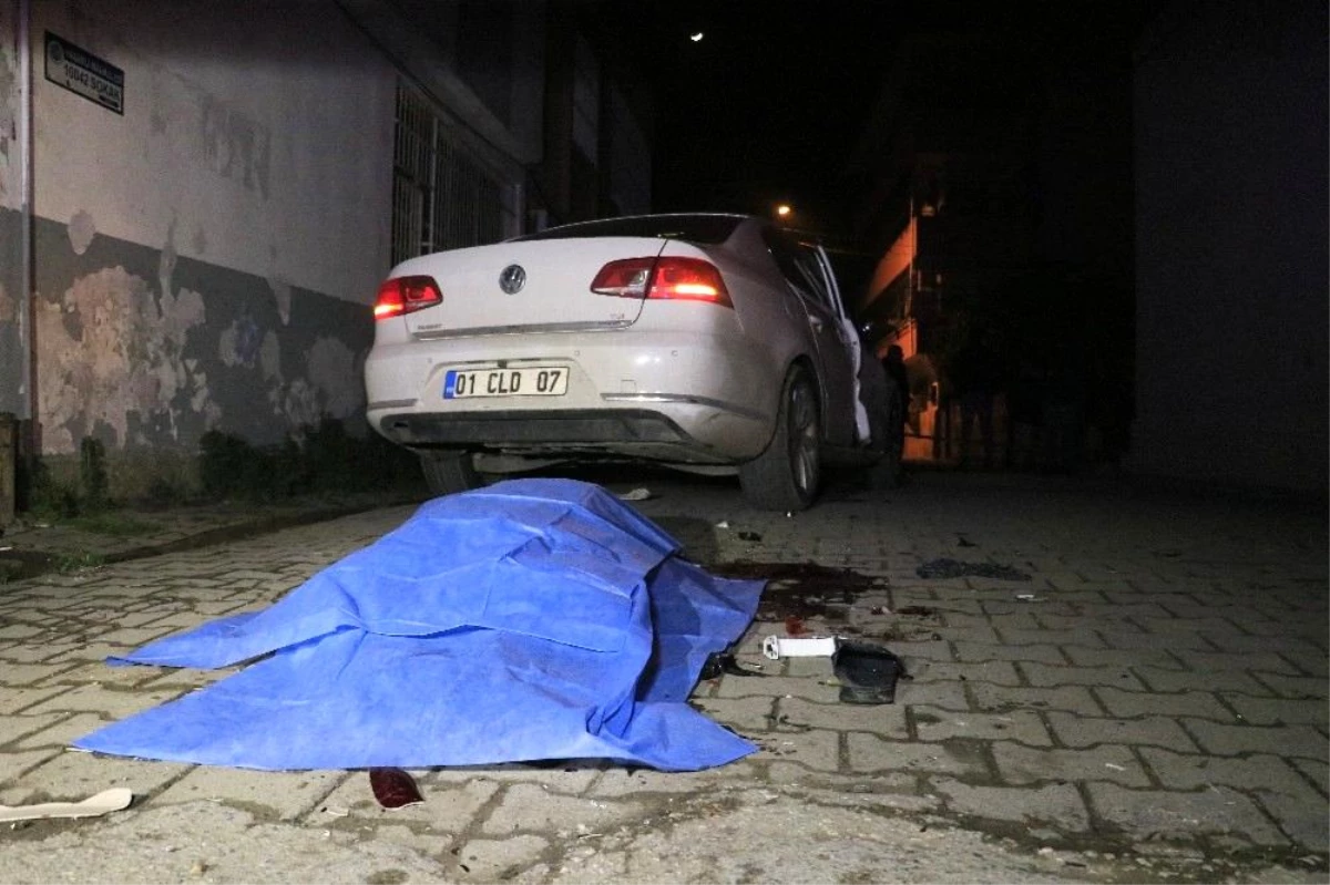 Adana\'da otomobil ile motosiklet çarpıştı: 1 ölü 1 yaralı