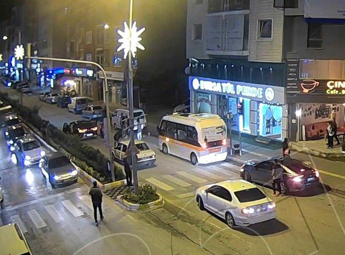 Bozüyük\'teki trafik kazaları mobese kameralarında