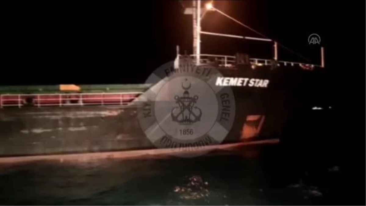 ÇANAKKALE - Bozcaada açıklarında Panama bayraklı kuru yük gemisi karaya oturdu