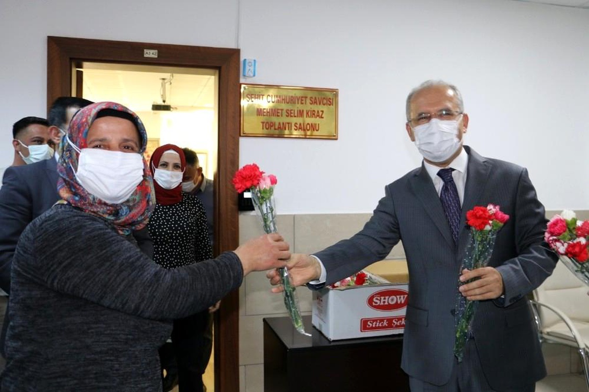 Cumhuriyet Başsavcısı İnal: " Çanakkale Zaferi, dün olduğu gibi bugün de birlik ve beraberliğimizin en güçlü nişanesidir"