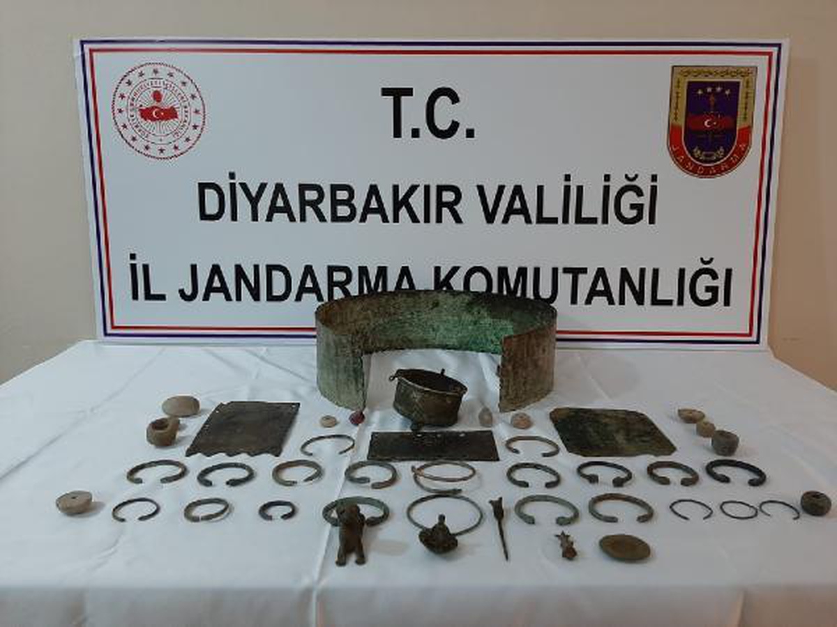 Diyarbakır\'da Urartu ve Roma dönemlerine ait eserler ele geçirildi