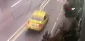 'Doktor musun?' diye sordu, 'değilim' cevabını alınca bıçakladı