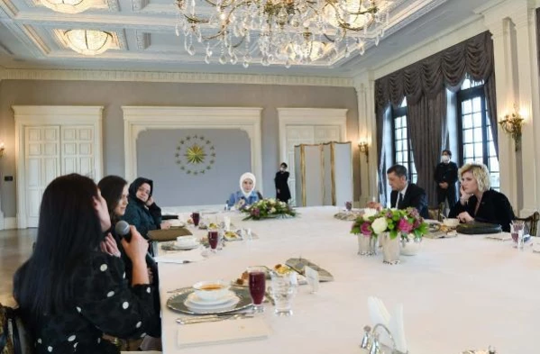 Son dakika haber... Emine Erdoğan, özel gereksinimli çocukların anneleriyle buluştu