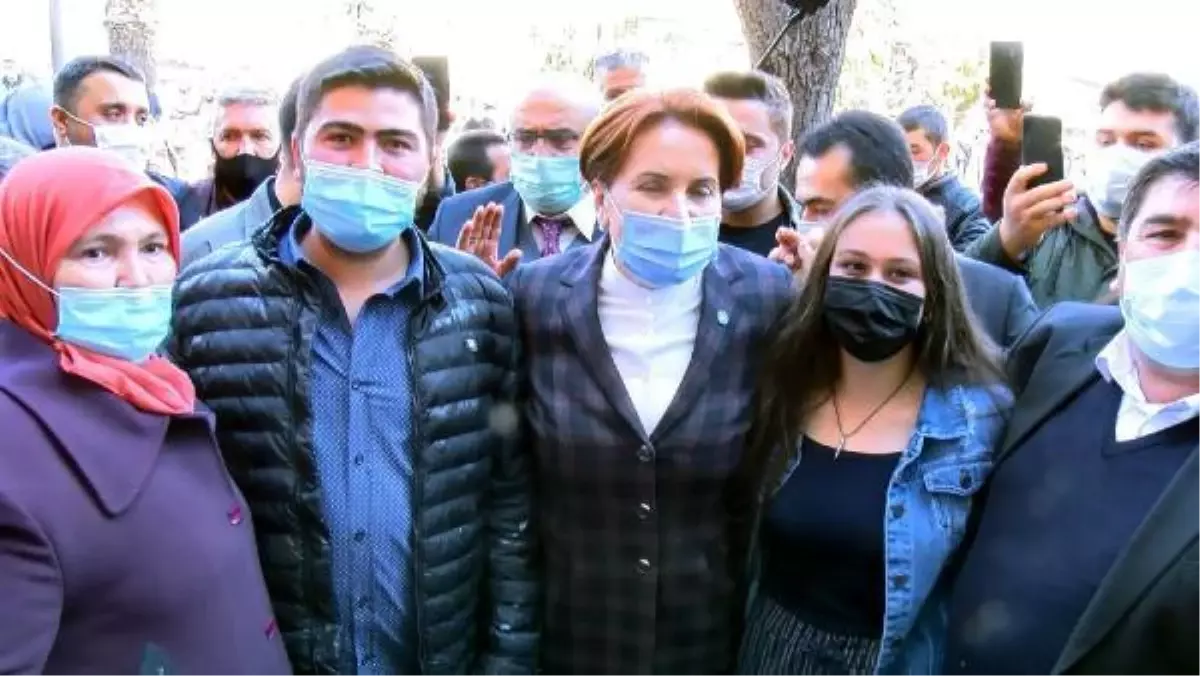 İYİ Parti Genel Başkanı Akşener, Çanakkale\'de (2)