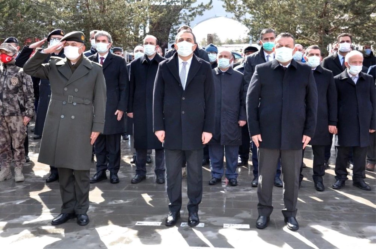 Kars\'ta 18 Mart Çanakkale Zaferi töreni