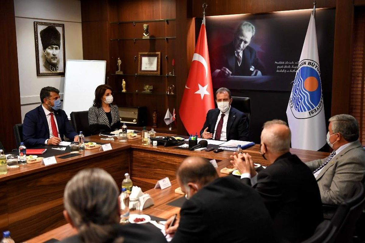 Seçer, meslek odaları ve dernek başkanları ile buluştu