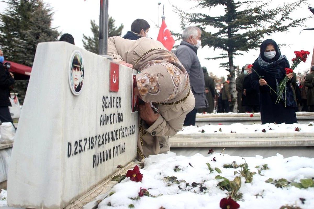 Şehitler Kayseri\'de anıldı