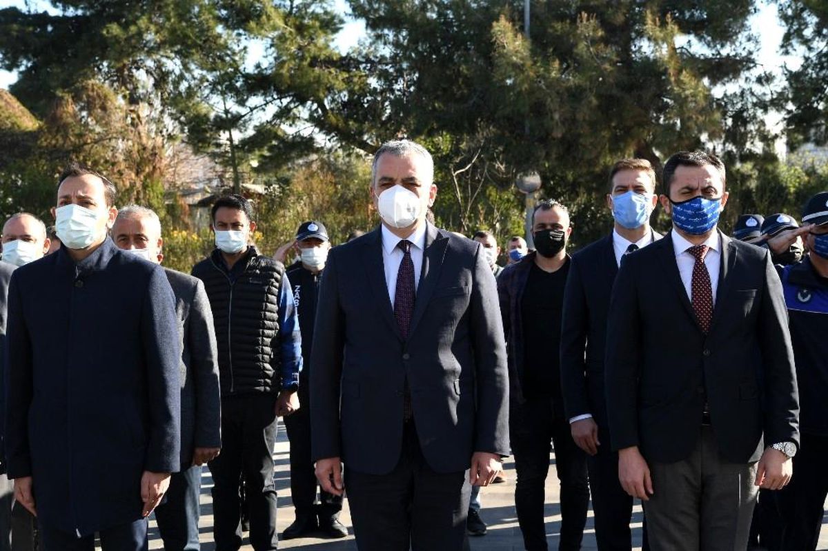 Semih Esen: " Vatan sevgisi, ulus sevgisi ve toplumsal menfaat duygusu hiçbir zaman yok olmasın"