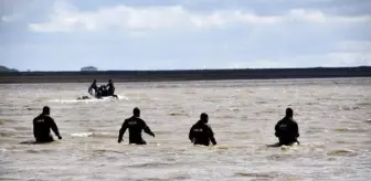 Siverek'te gölette kaybolan gençleri arama çalışmaları sürüyor